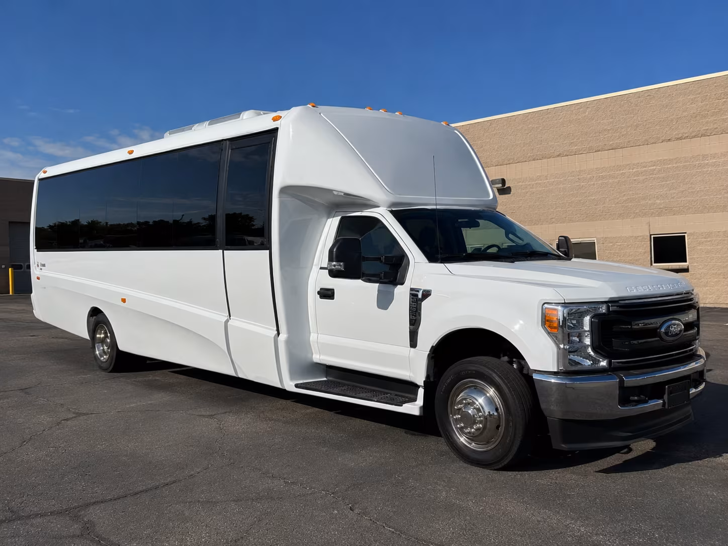 buses for antelope valley college and high school field trips