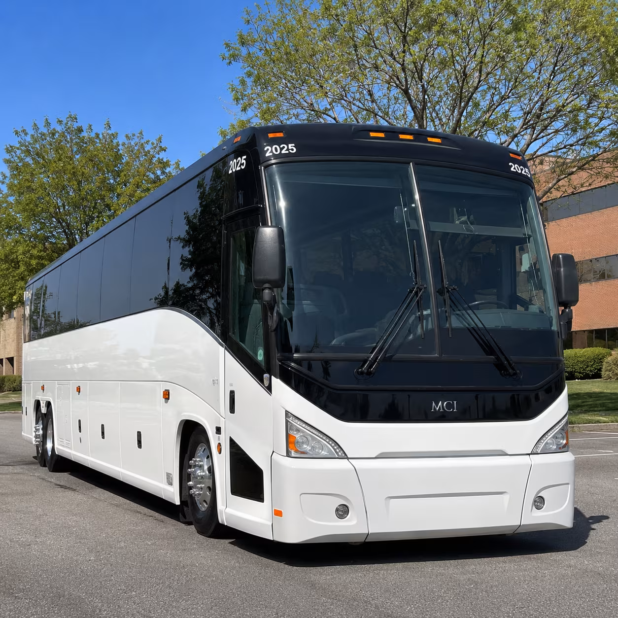 charter bus transfers between lancaster hotels and regional airports